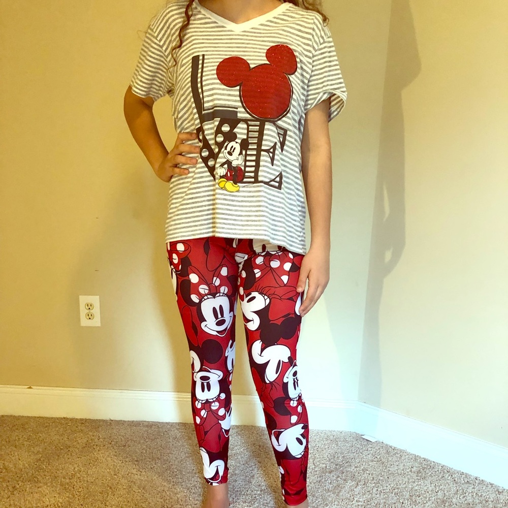 Disney bundle: two shirts, one pair of leggings